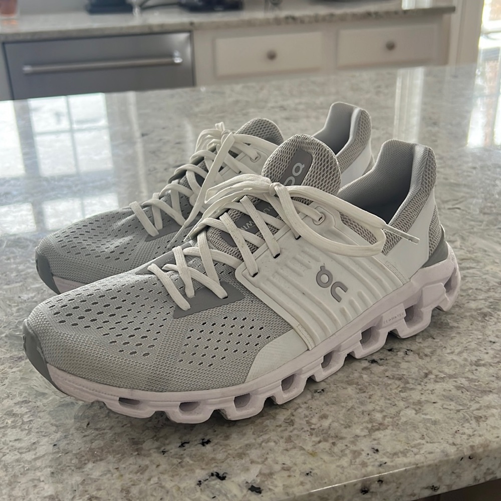 On Cloudswift- Glacier/White, Size 10